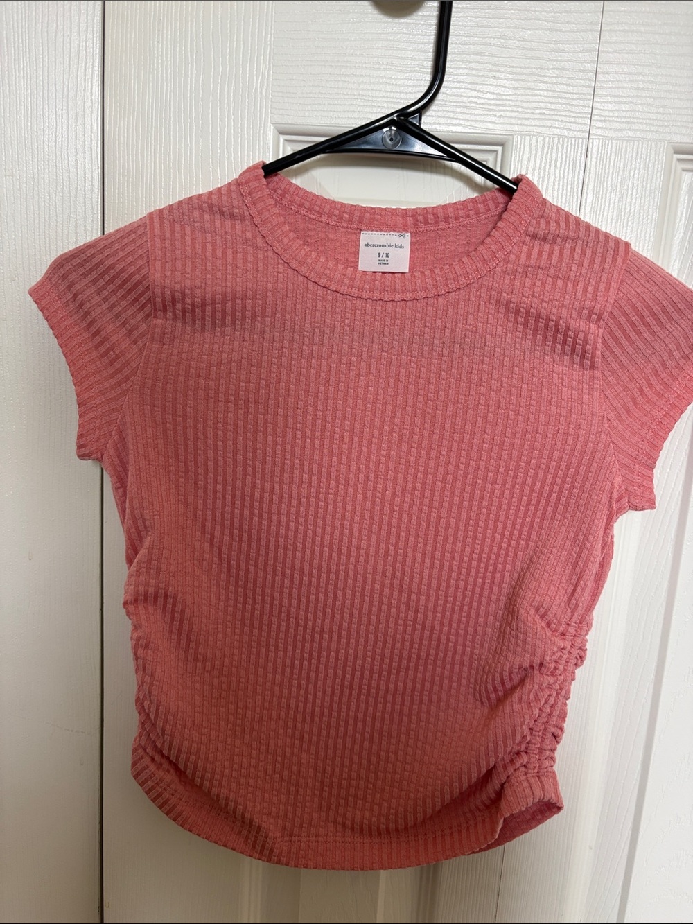 abercrombie kids rose-pink ribbed cap sleeve crop top